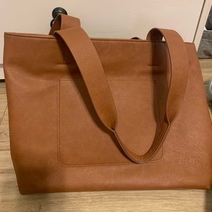 Universal threads purse